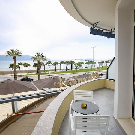Vlorë Vala Boutique Hotel מראה חיצוני תמונה