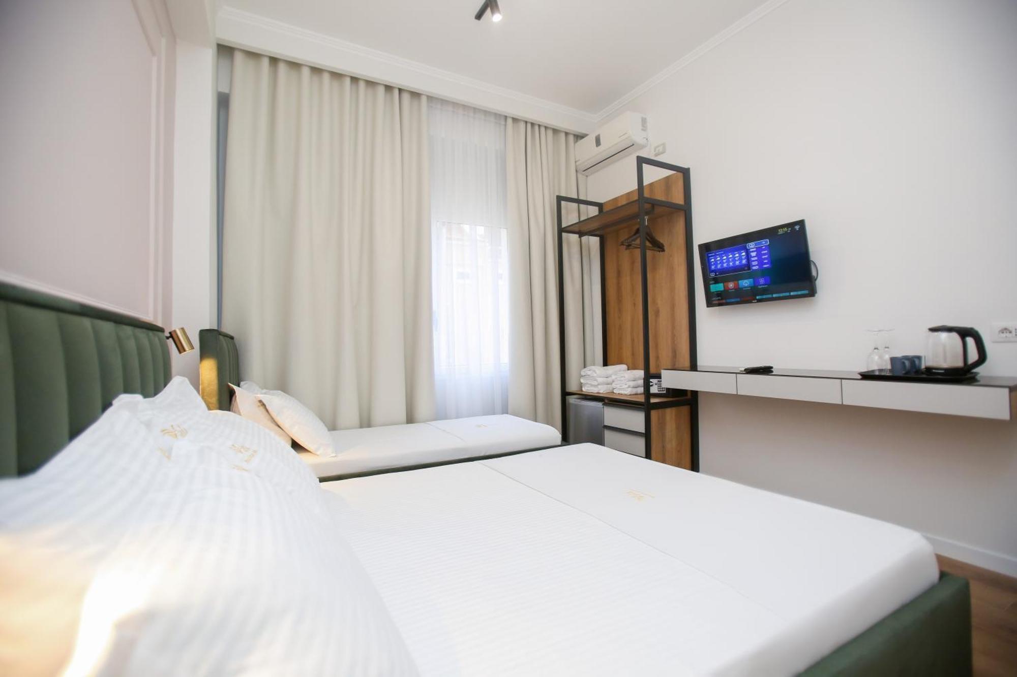 Vlorë Vala Boutique Hotel מראה חיצוני תמונה