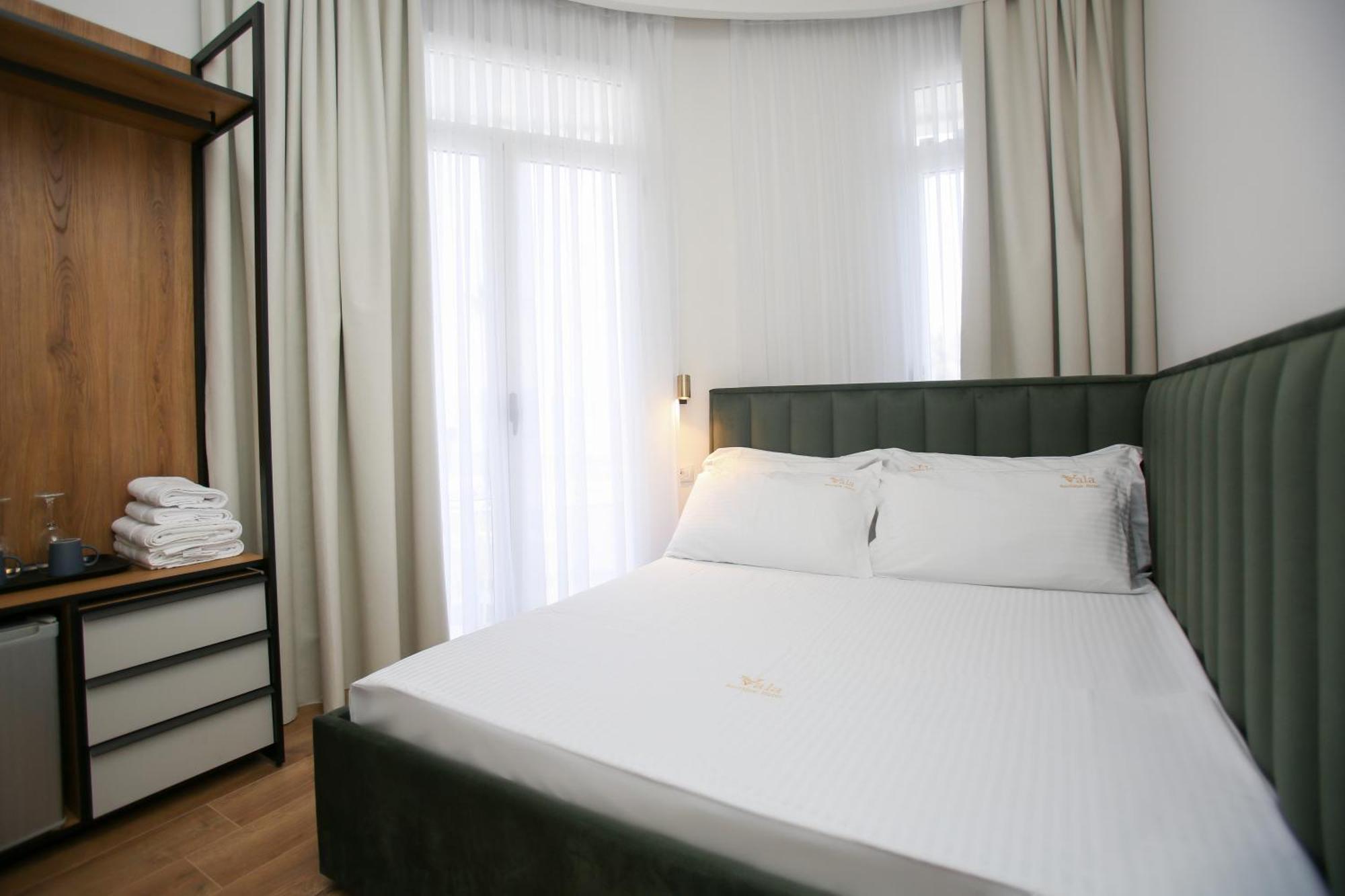 Vlorë Vala Boutique Hotel מראה חיצוני תמונה