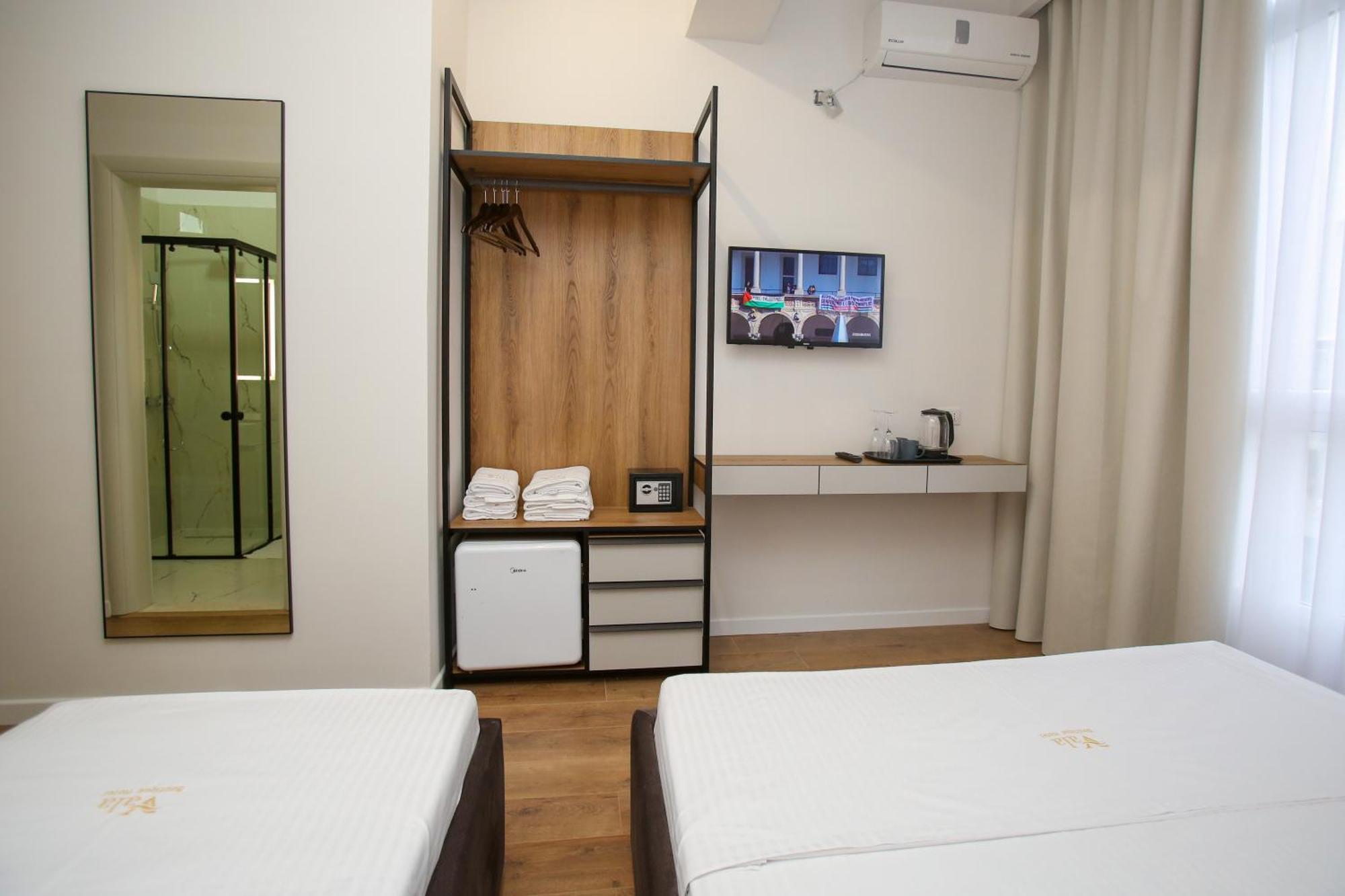 Vlorë Vala Boutique Hotel מראה חיצוני תמונה